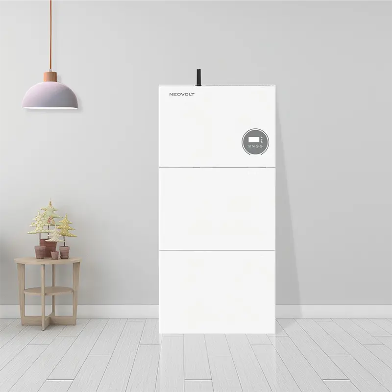 Egyfázisú hibrid inverter 4 MPPT-vel